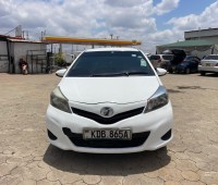 2013-toyota-vitz-small-6