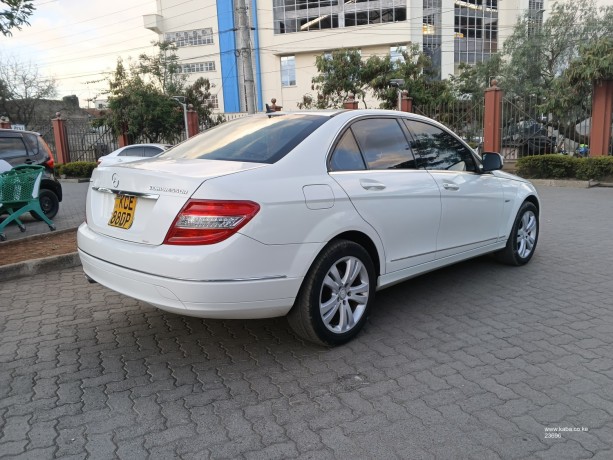 mercedes-benz-c200-big-7