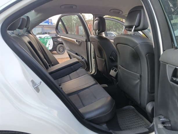 mercedes-benz-c200-big-3