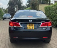 toyota-crown-hybrid-small-7