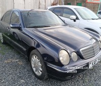 mercedes-benz-w210-small-0