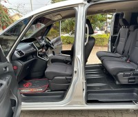 nissan-serena-small-5