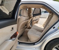 toyota-crown-small-4