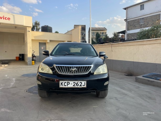 2011-toyota-harrier-big-7