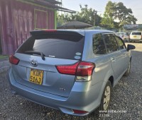 toyota-fielder-hybrid-small-5