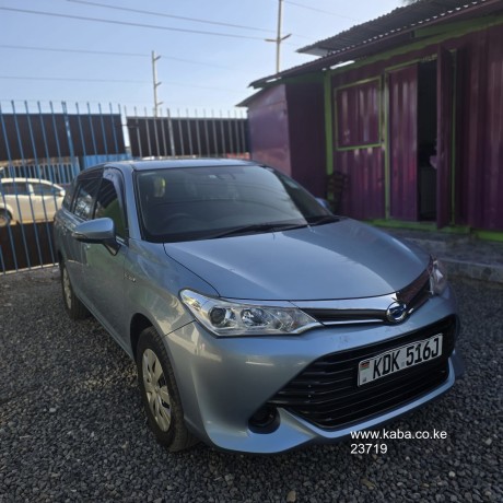 toyota-fielder-hybrid-big-0