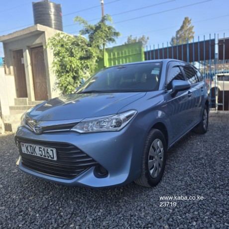 toyota-fielder-hybrid-big-1