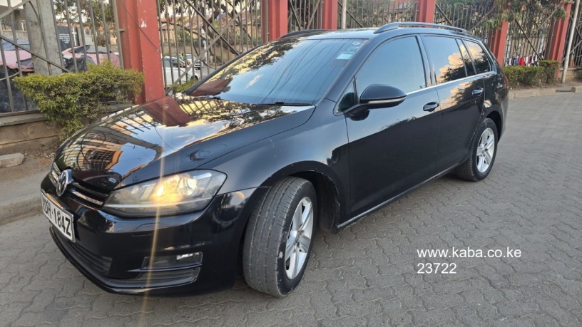 volkswagen-golf-variant-big-1