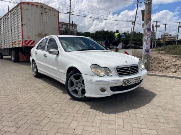 mercedes-benz-c180-big-0