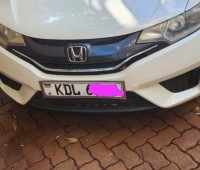 honda-fit-2015-non-hybrid-small-2