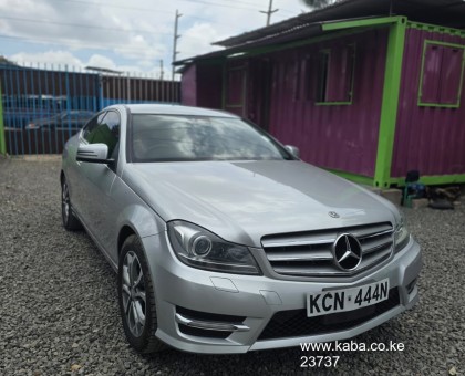Mercedes Benz C200