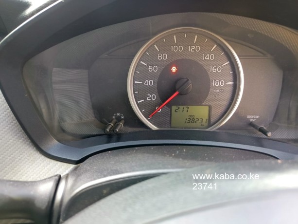 2013-toyota-axio-big-4