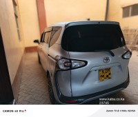 toyota-sienta-2016-small-0