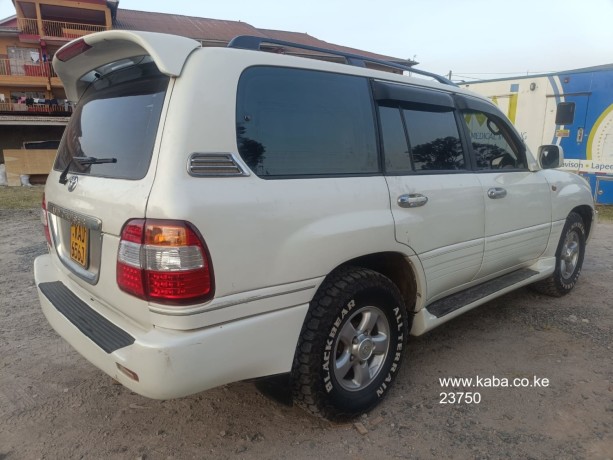toyota-land-cruiser-4700cc-petrol-auto-hp-available-big-7