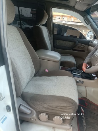 toyota-land-cruiser-4700cc-petrol-auto-hp-available-big-6