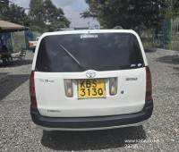 toyota-succeed-small-5