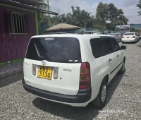 toyota-succeed-small-4