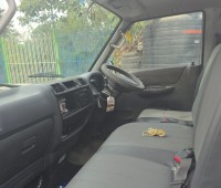 mazda-bongo-petrol-small-8