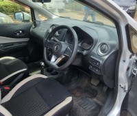 nissan-note-e-power-small-4