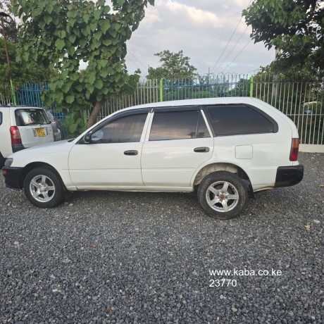 toyota-corolla-dx-big-0