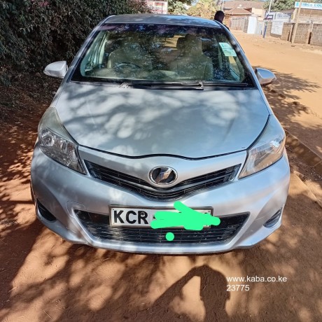 toyota-vitz-1300cc-big-0