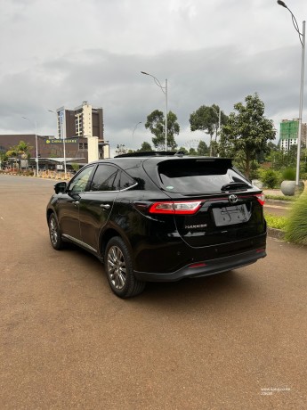 2019-toyota-harrier-premium-sunroof-big-4