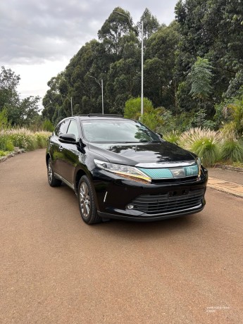 2019-toyota-harrier-premium-sunroof-big-0