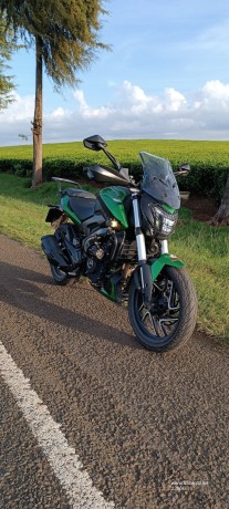 2021-dominar-400-big-0