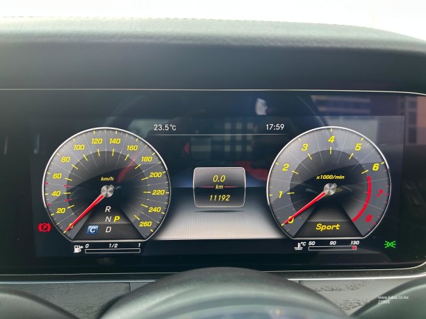 2019-mercedes-e300-amg-sunroof-big-1