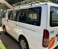 toyota-hiace-van-small-2