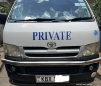 toyota-hiace-van-small-0