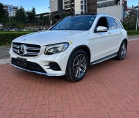 2019-mercedes-glc250-amg-sunroof-small-7