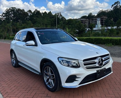 2019 MERCEDES GLC250 AMG SUNROOF