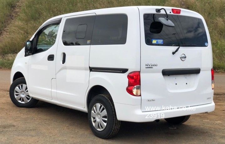 nissan-nv200-big-5
