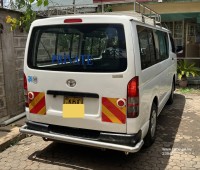 toyota-rhiace-kdh-200-small-1