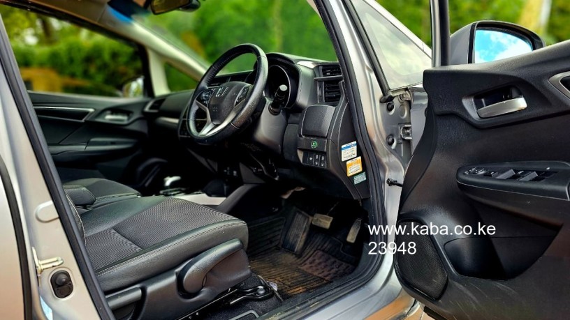 honda-fit-2018-model-big-3