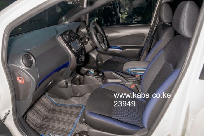 nissan-note-e-power-black-arrow-2019-kdx-reg-pearl-white-colour-collission-control-emergency-break-360-camera-rear-spoiler-alloy-rims-big-7