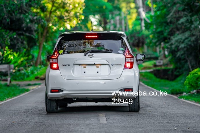 nissan-note-e-power-black-arrow-2019-kdx-reg-pearl-white-colour-collission-control-emergency-break-360-camera-rear-spoiler-alloy-rims-big-4