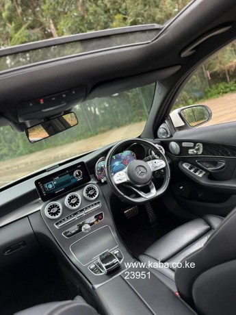 2019-mercedes-c200-4matic-sunroof-big-4