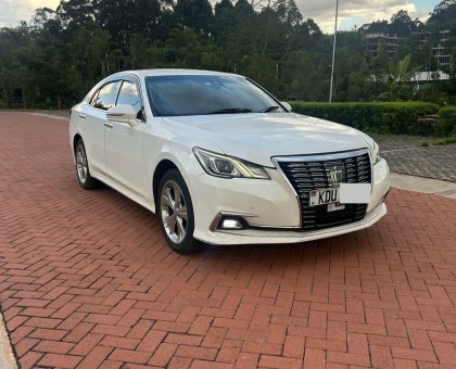 2017 Toyota Crown
