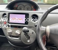 toyota-sienta-small-7