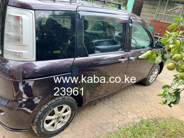 toyota-sienta-big-5