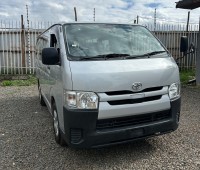 2019-toyota-hiace-diesel-7l-small-0
