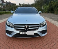 2019-mercedes-e220d-amg-sunroof-small-9