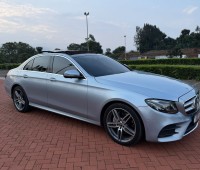 2019-mercedes-e220d-amg-sunroof-small-0