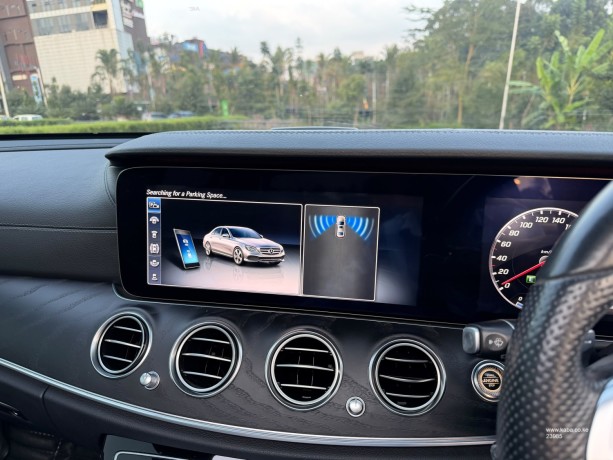 2019-mercedes-e220d-amg-sunroof-big-2