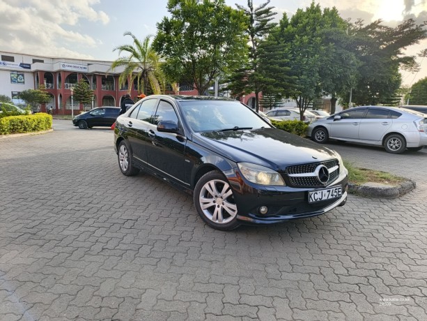 mercedes-benz-c250-big-2