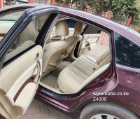 nissan-teana-small-4