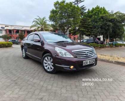 Nissan Teana