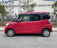 2015-nissan-dayz-roox-small-2